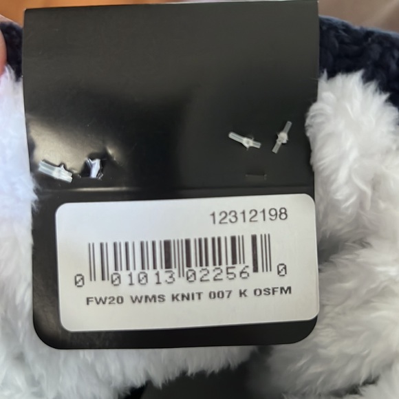 Cowboys  Beanie Pom Pom Hat - Picture 4 of 4